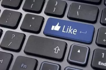 Facebook like button en AVG